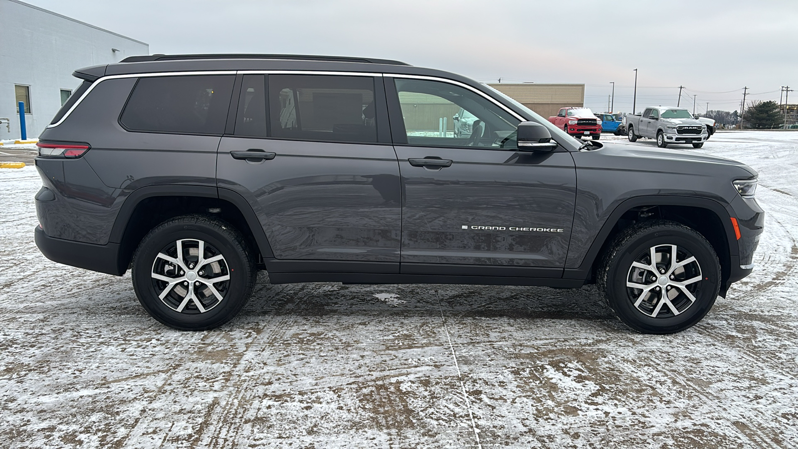 2025 Jeep Grand Cherokee L Limited 9