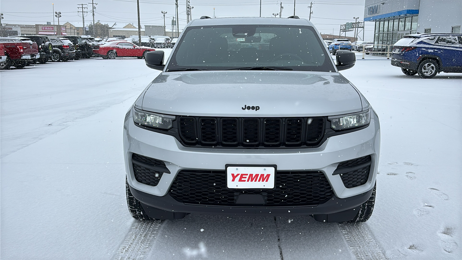 2025 Jeep Grand Cherokee Altitude X 3