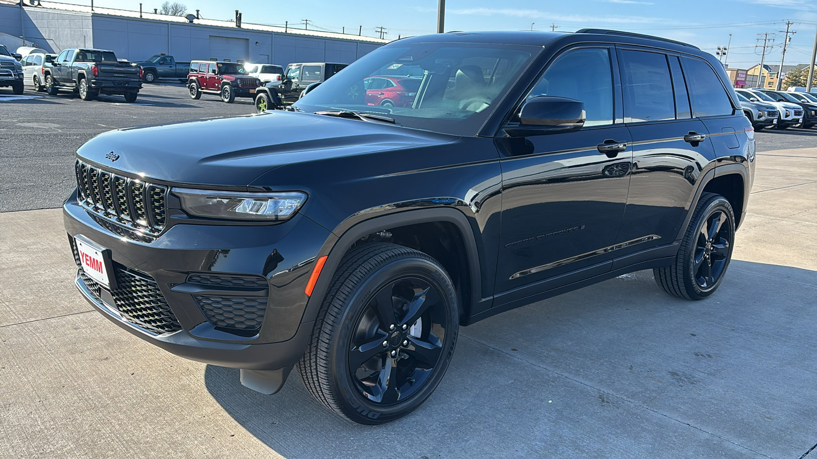 2025 Jeep Grand Cherokee Altitude 4