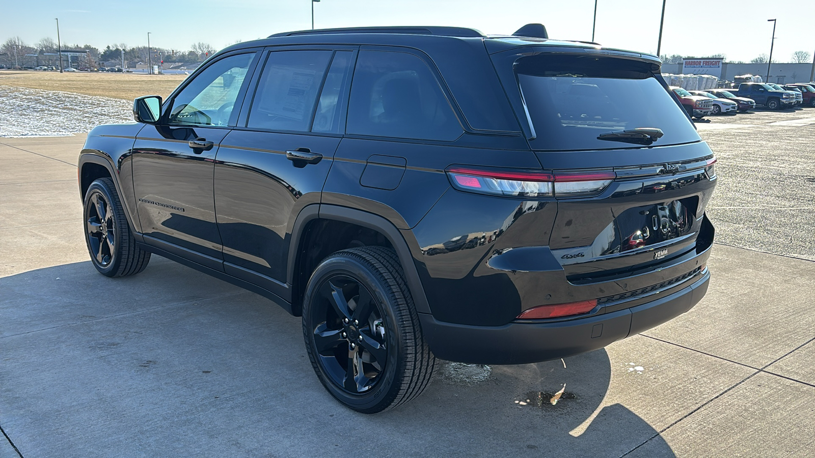 2025 Jeep Grand Cherokee Altitude 6