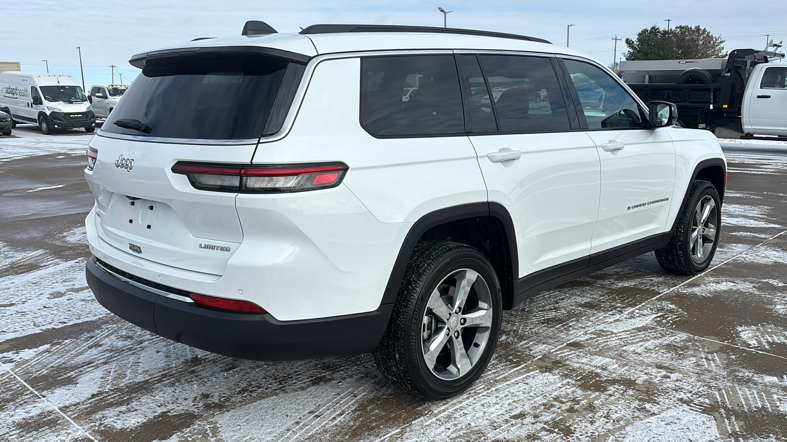 2025 Jeep Grand Cherokee L Limited 9