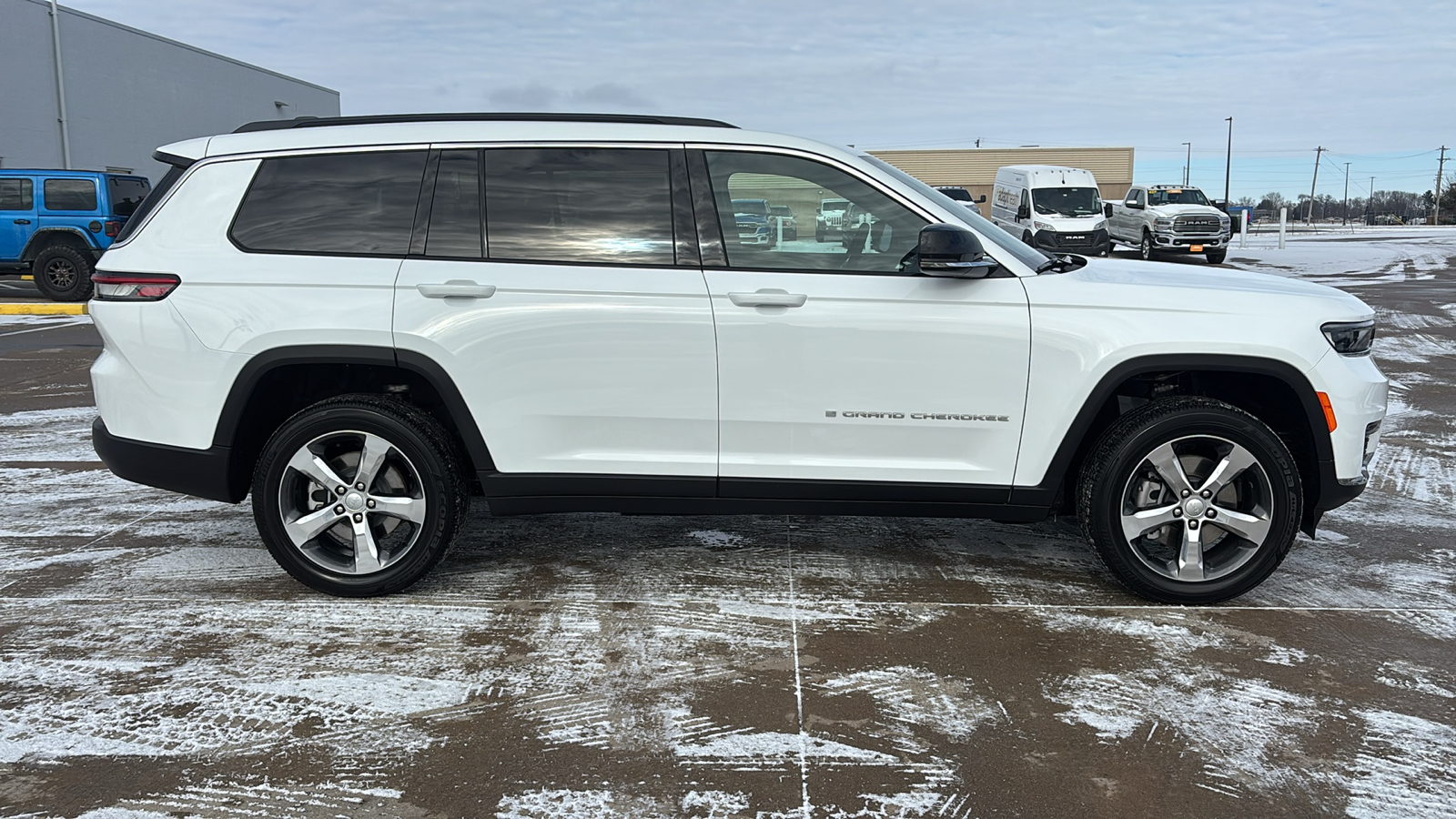 2025 Jeep Grand Cherokee L Limited 10