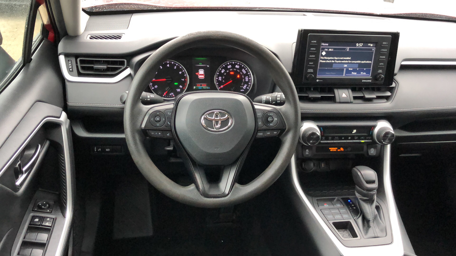 2021 Toyota RAV4 XLE 10