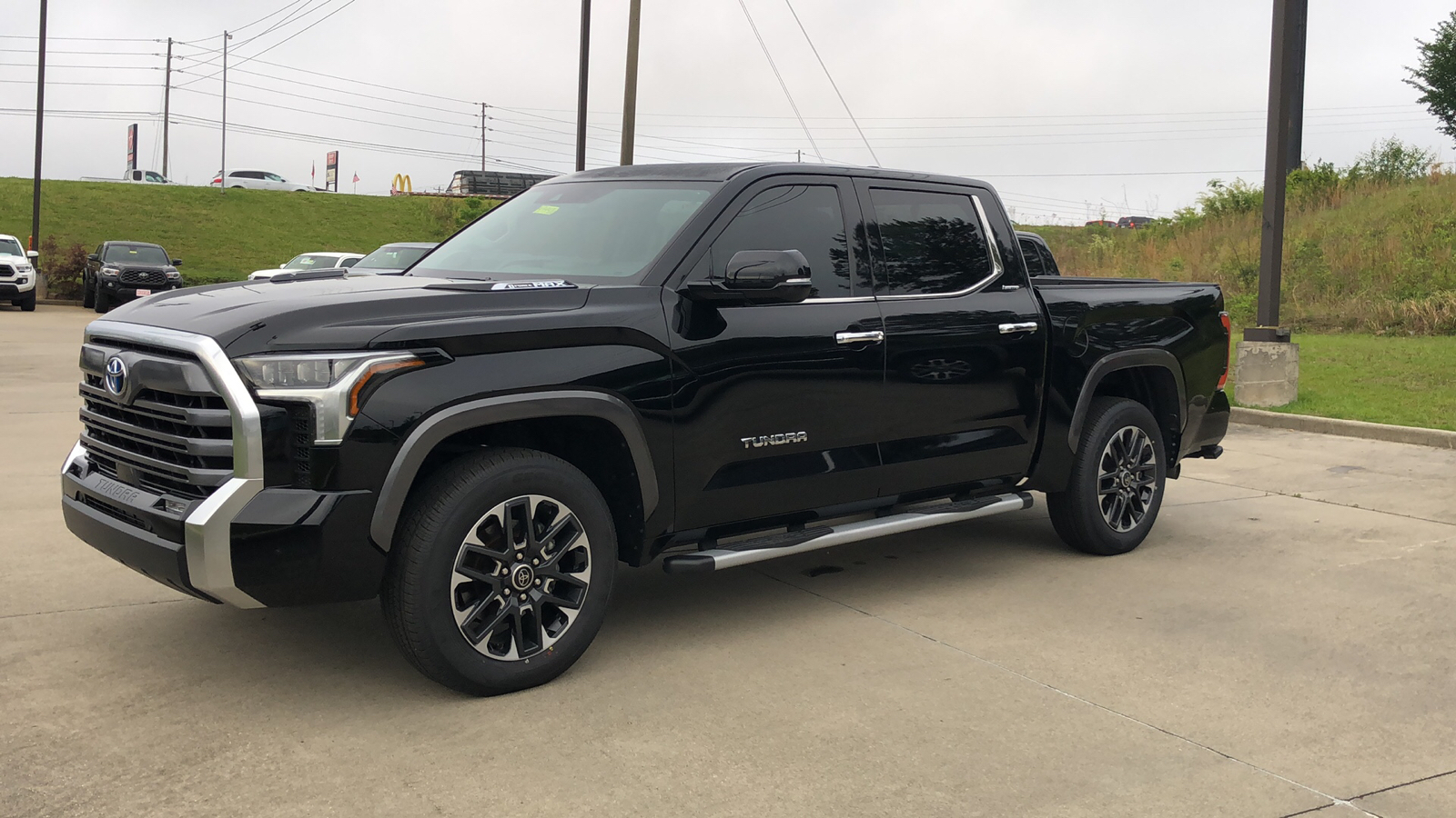 2023 Toyota Tundra 4WD Limited Hybrid 1