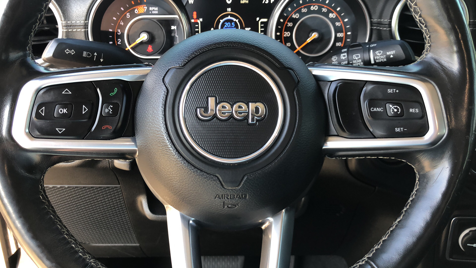 2019 Jeep Wrangler Unlimited Sahara 9
