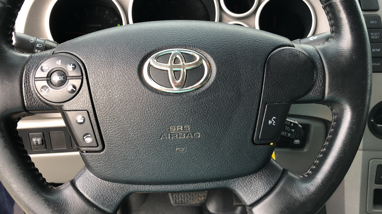 2013 Toyota Tundra 2WD Truck LTD 9