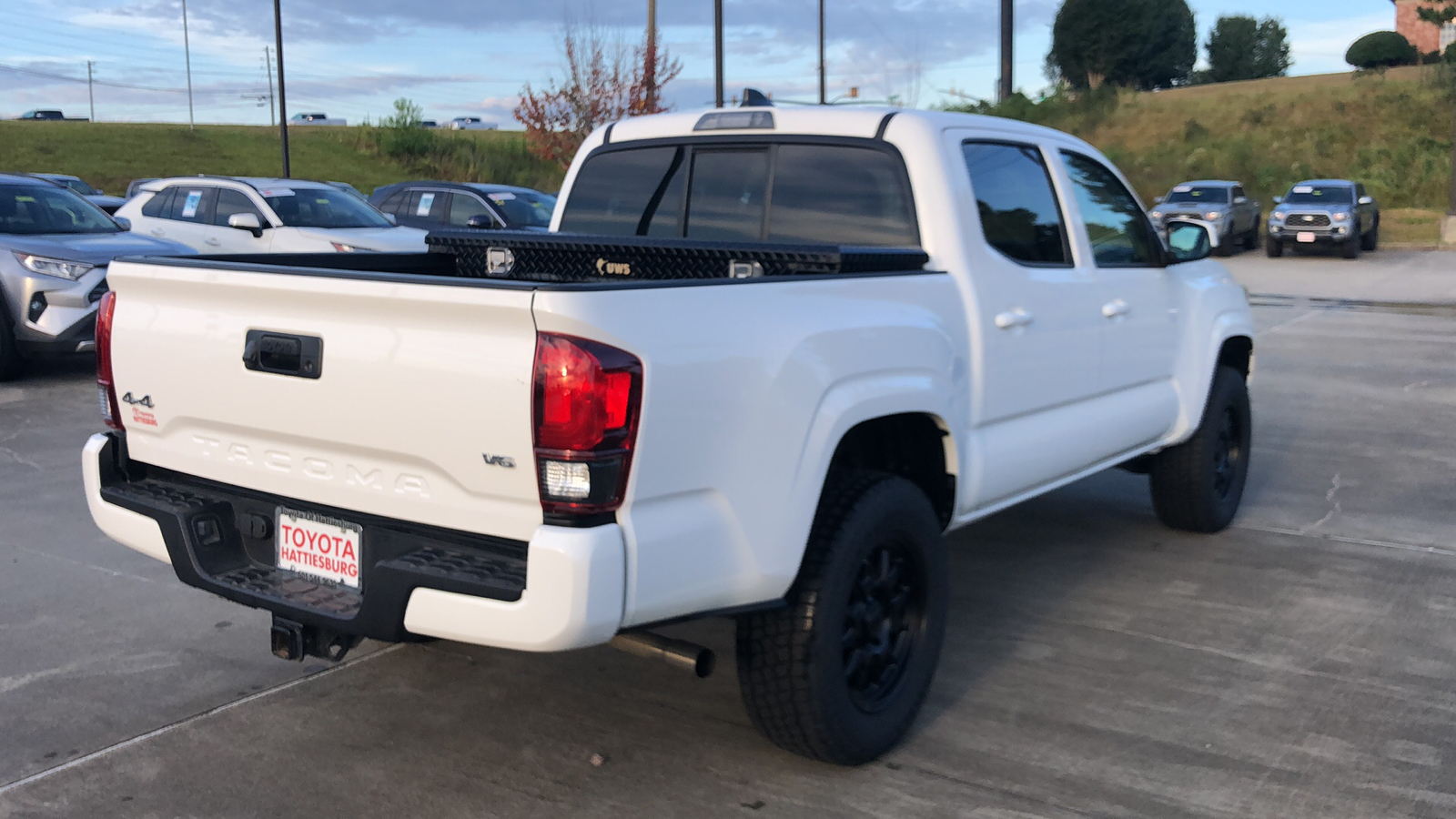 2023 Toyota Tacoma 4WD SR 3