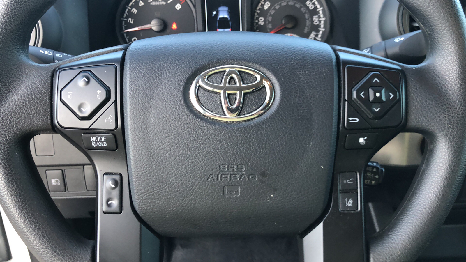 2023 Toyota Tacoma 4WD SR 9