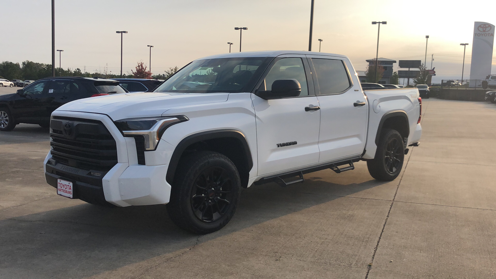 2023 Toyota Tundra 4WD SR5 1