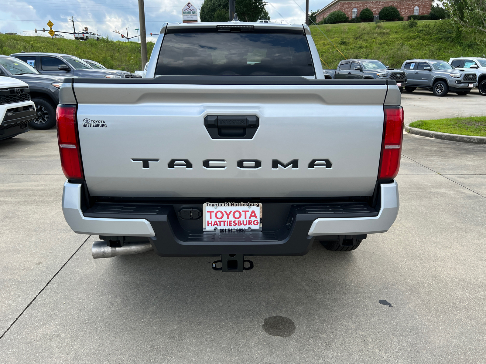 2024 Toyota Tacoma BASE 4