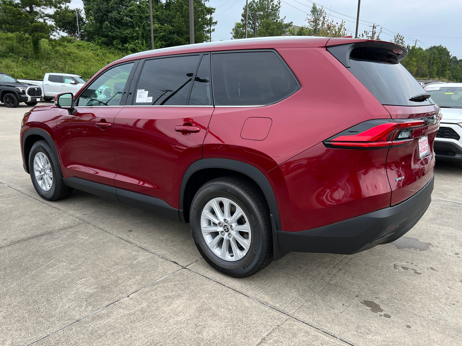 2024 Toyota Grand Highlander Hybrid XLE 3