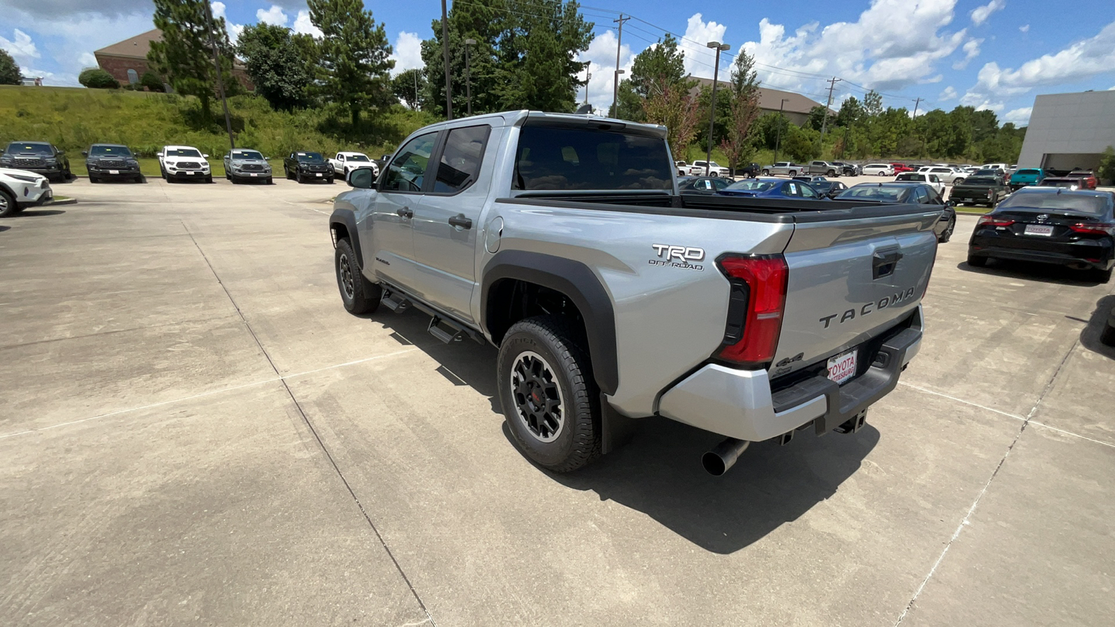 2024 Toyota Tacoma SR5 3