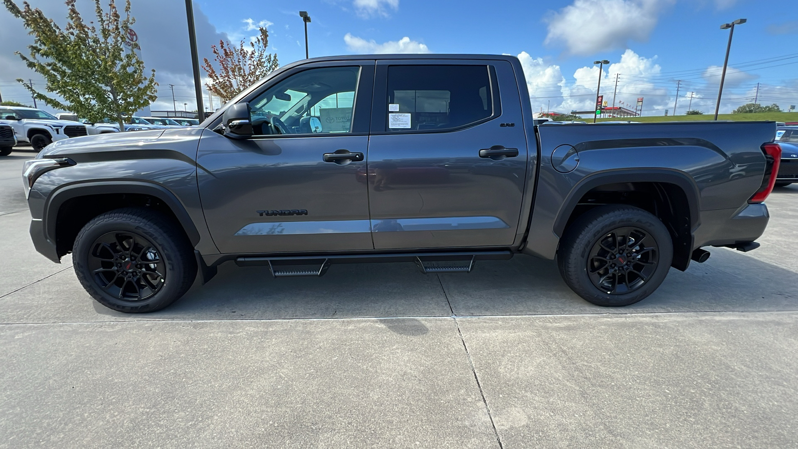 2024 Toyota Tundra SR5 2