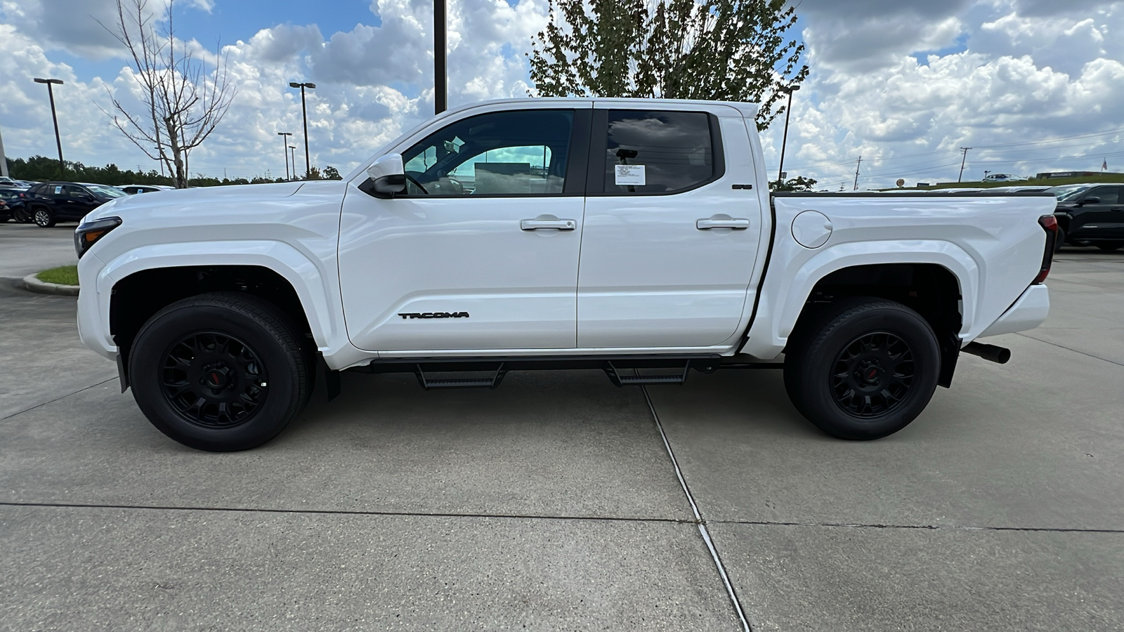 2024 Toyota Tacoma BASE 2