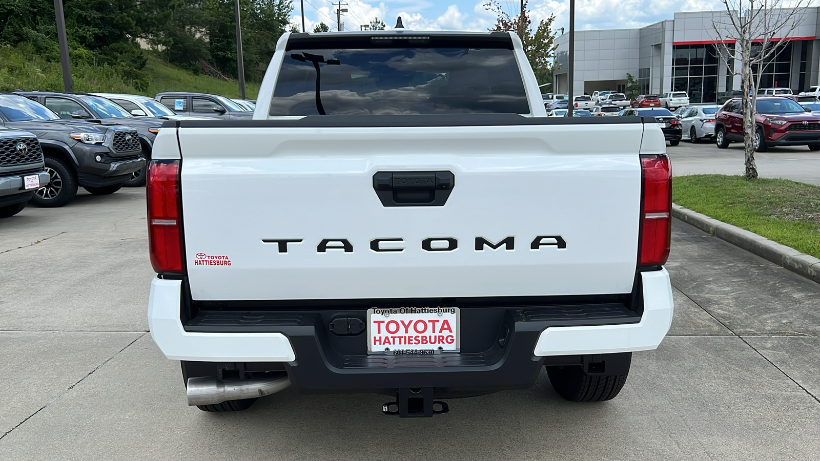 2024 Toyota Tacoma BASE 4