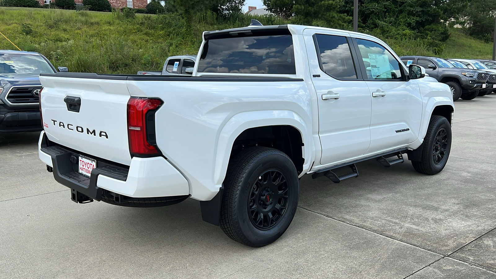 2024 Toyota Tacoma BASE 5