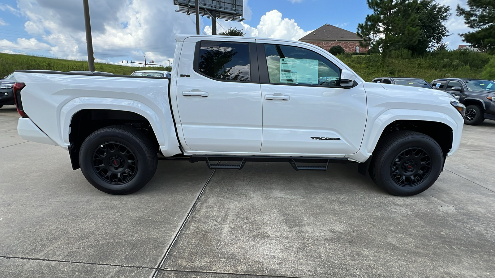 2024 Toyota Tacoma BASE 6