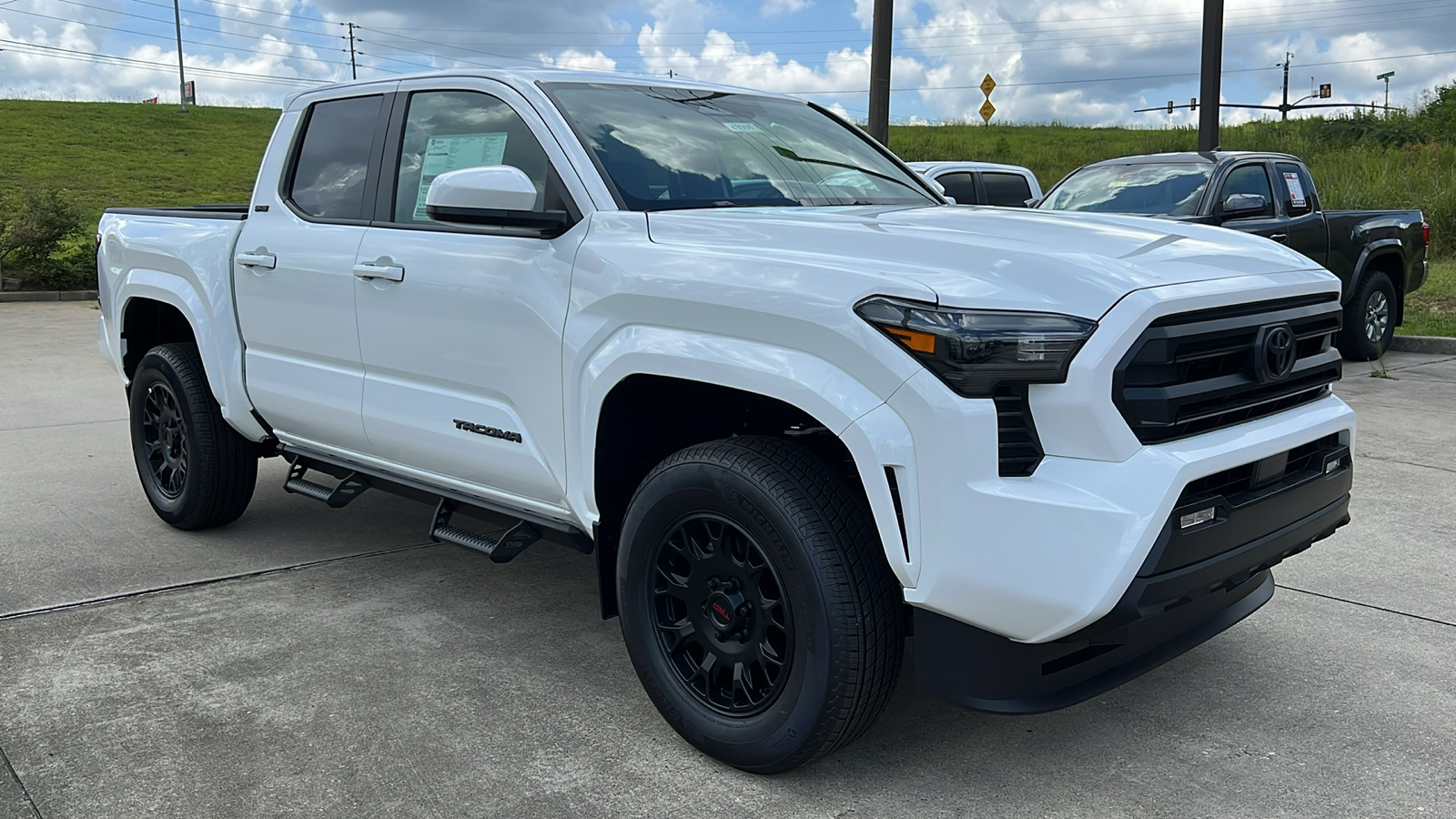 2024 Toyota Tacoma BASE 7