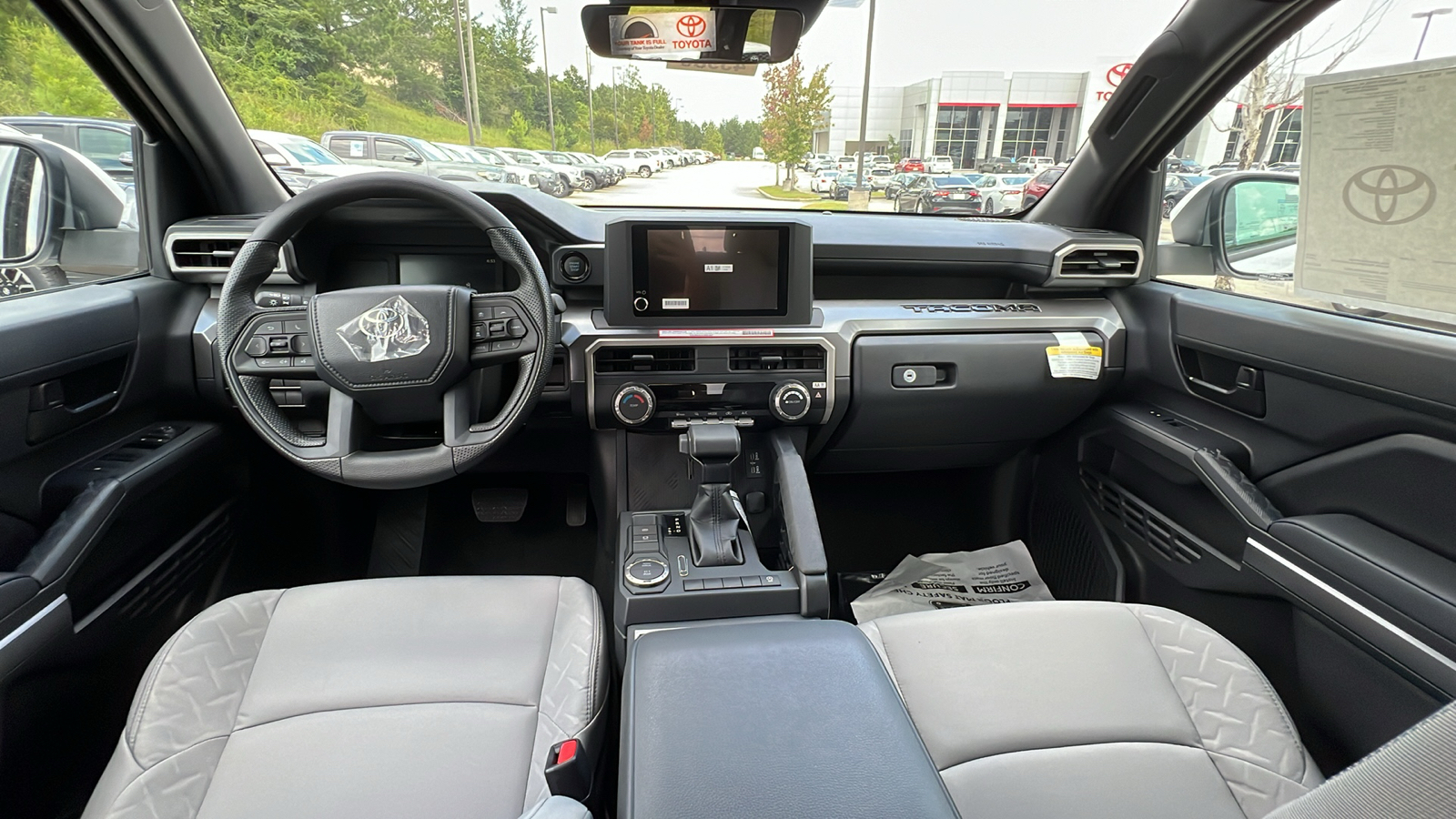 2024 Toyota Tacoma BASE 16