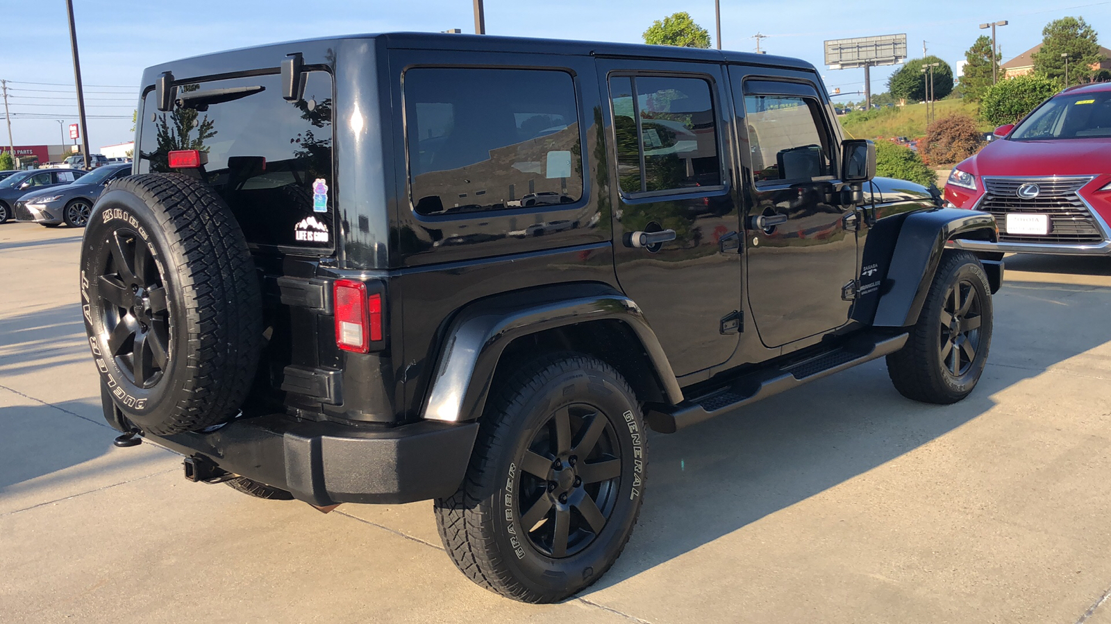 2017 Jeep Wrangler Unlimited Sahara 3