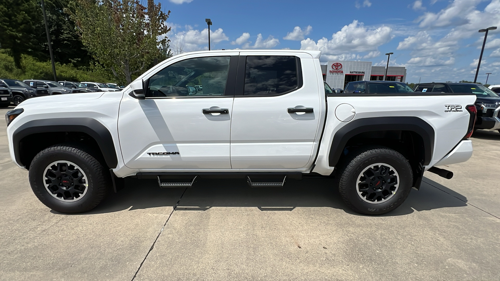 2024 Toyota Tacoma BASE 2