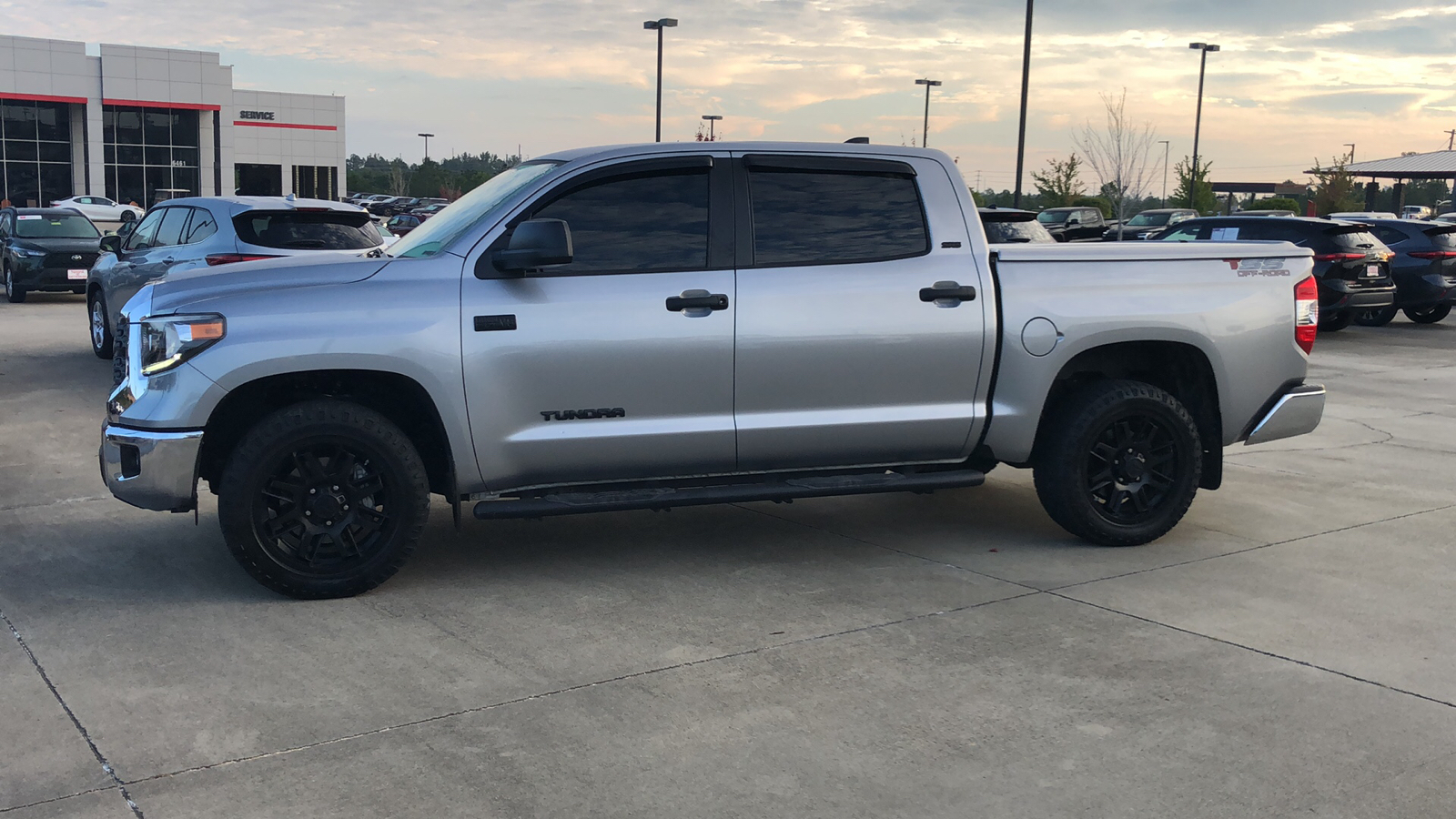 2021 Toyota Tundra 2WD SR5 2