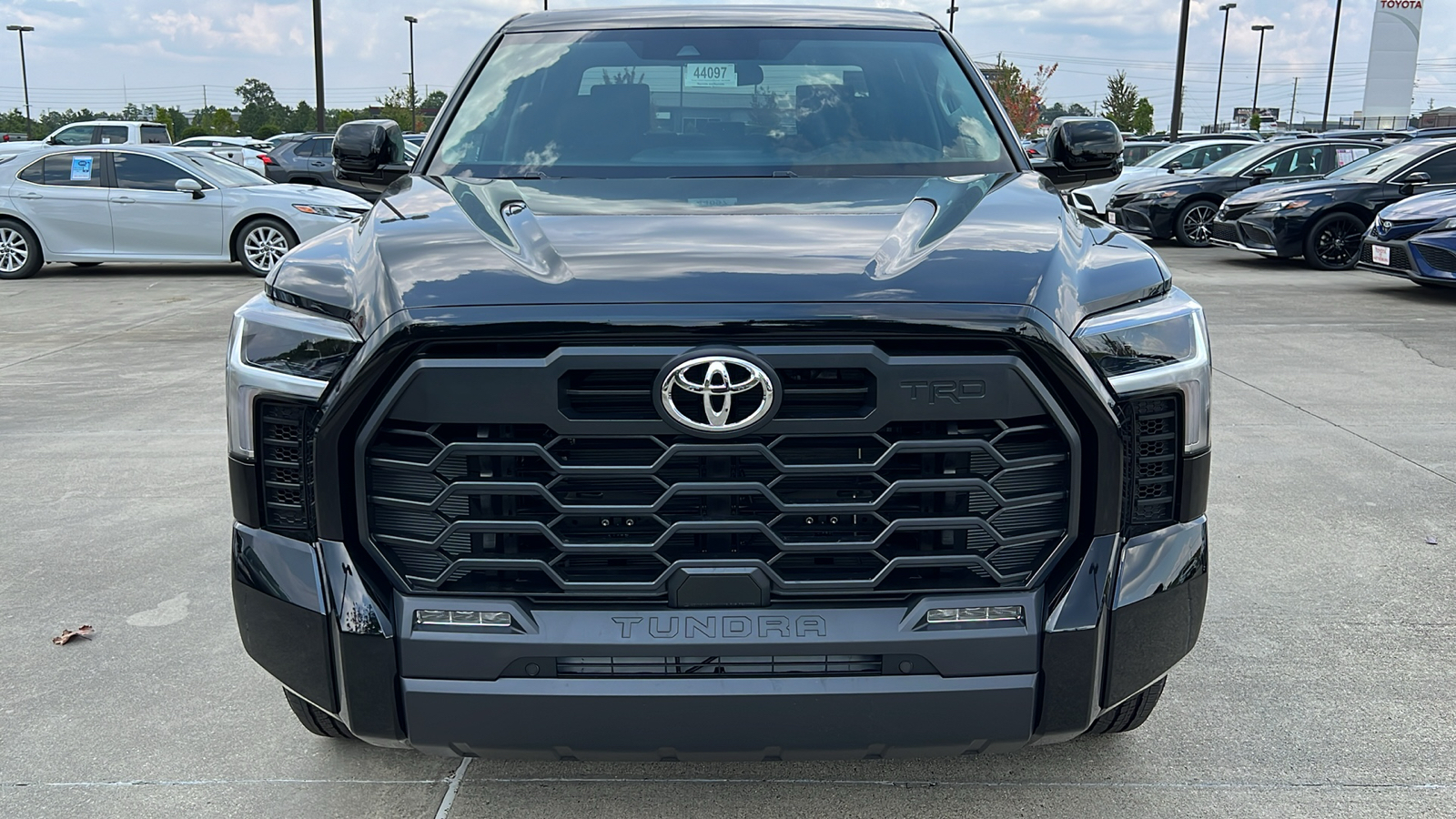 2024 Toyota Tundra SR5 8