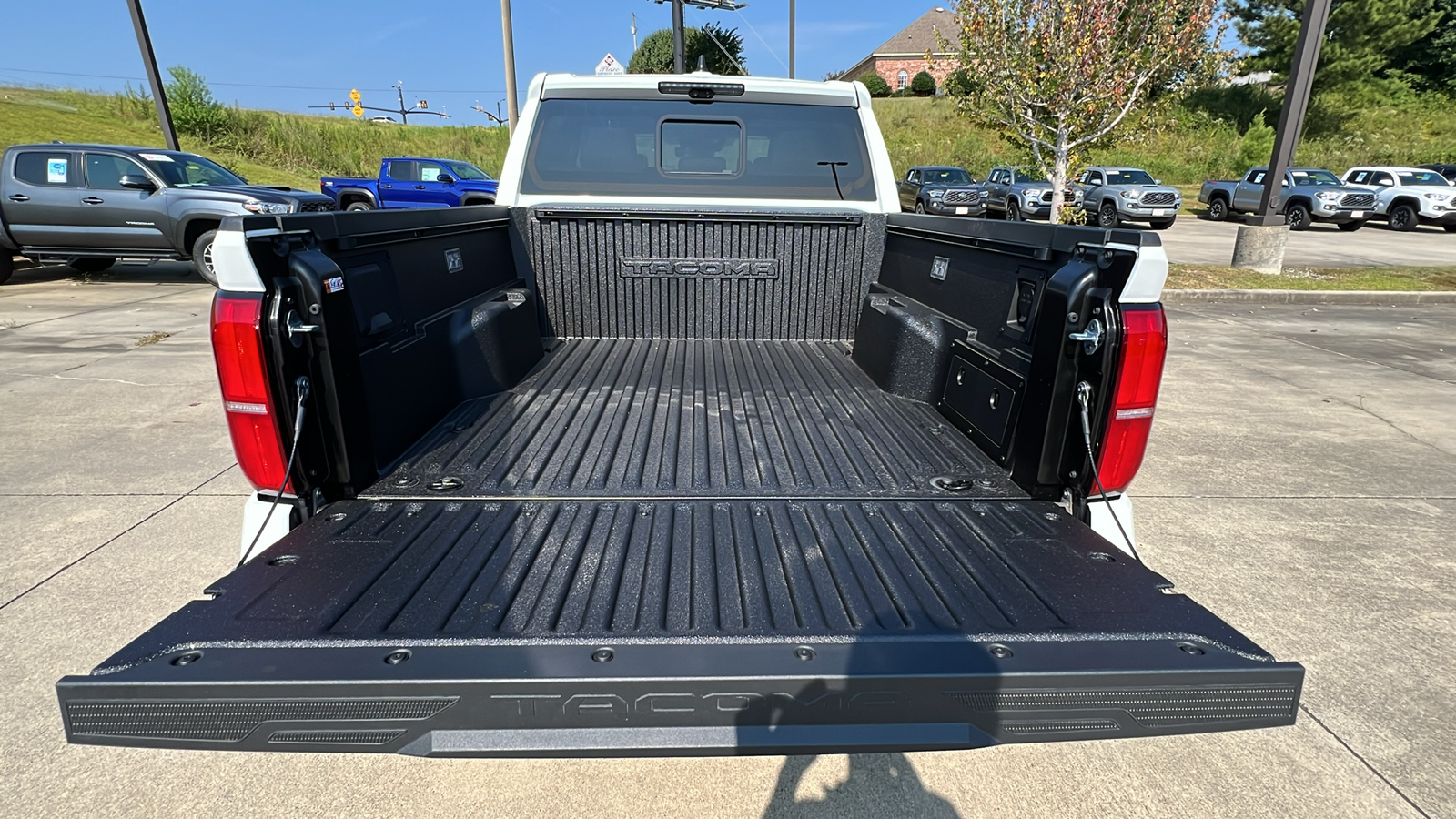 2024 Toyota Tacoma 4WD TRD Off Road 18