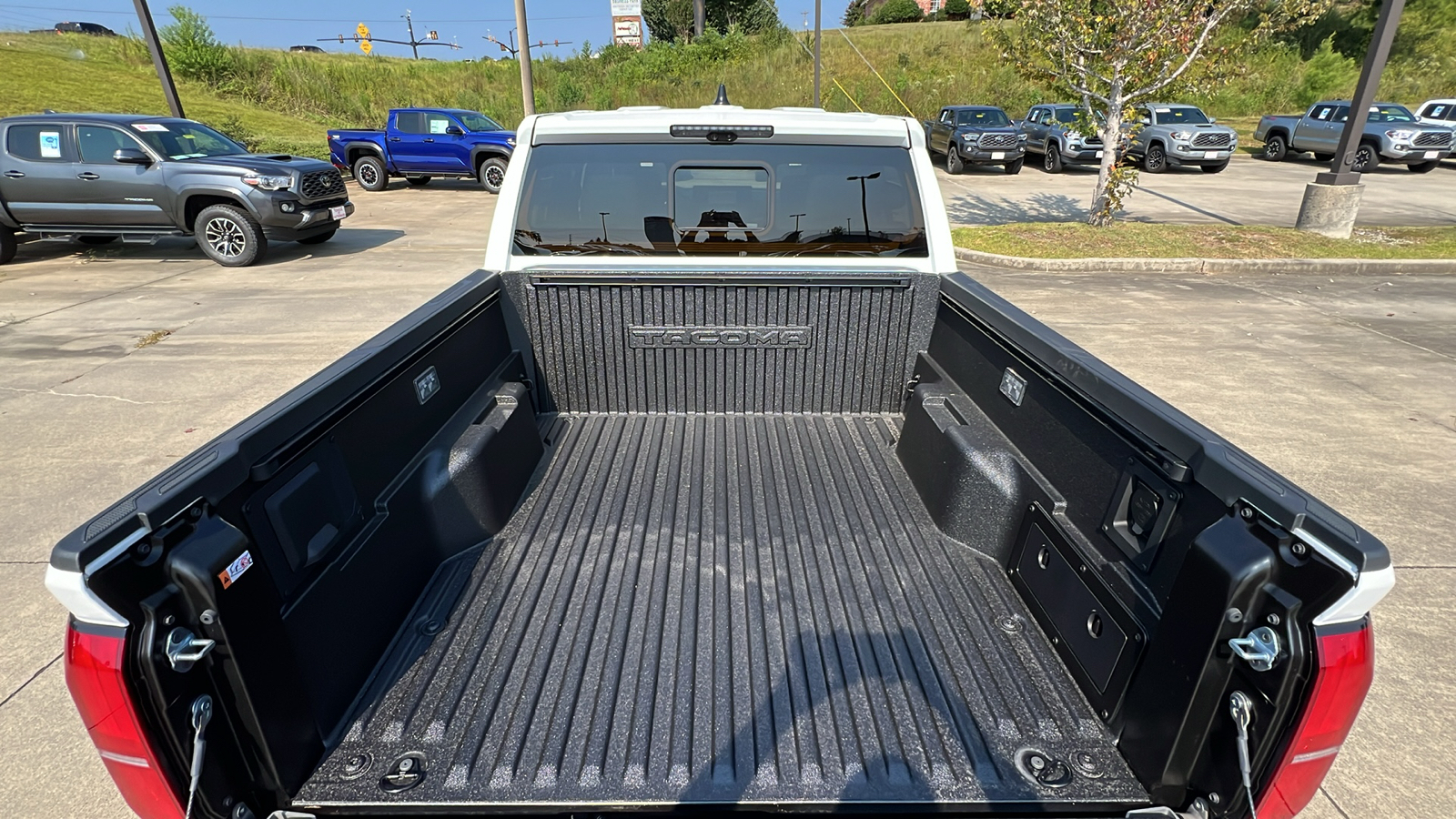 2024 Toyota Tacoma 4WD TRD Off Road 19