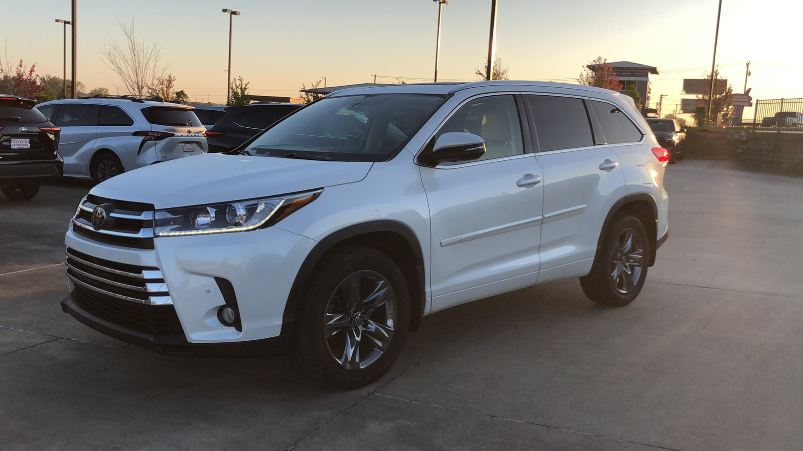 2018 Toyota Highlander Limited Platinum 1