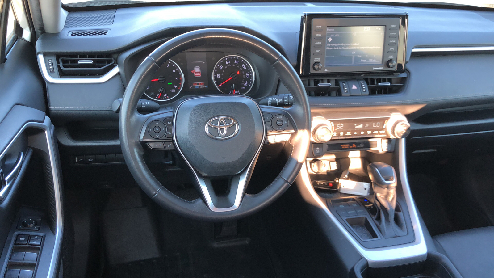 2021 Toyota RAV4 XLE Premium 11