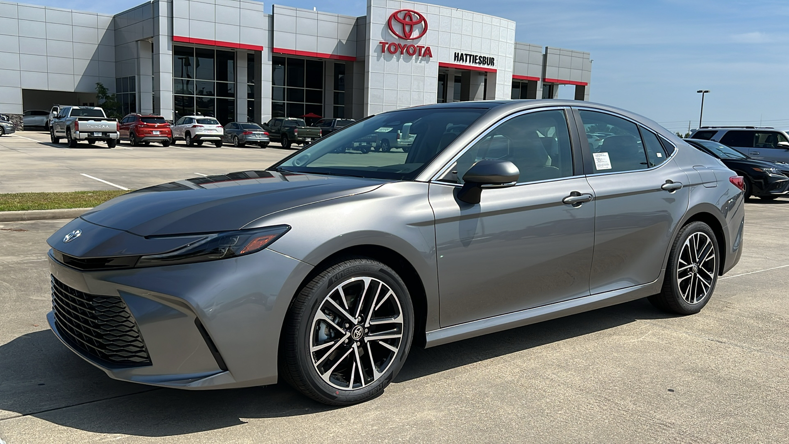 2025 Toyota Camry XLE 1