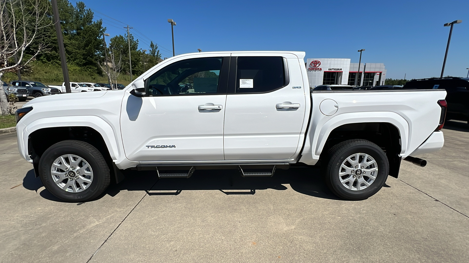 2024 Toyota Tacoma BASE 2