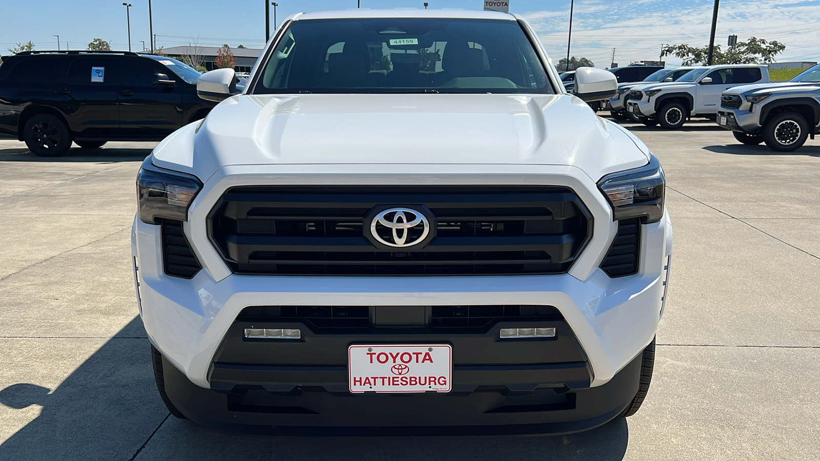 2024 Toyota Tacoma BASE 8