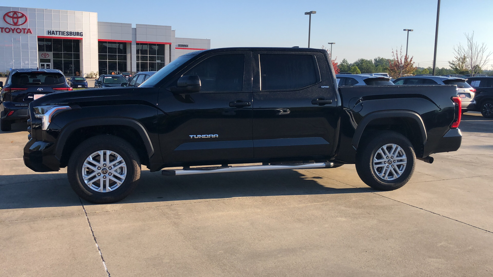 2023 Toyota Tundra 4WD SR5 2