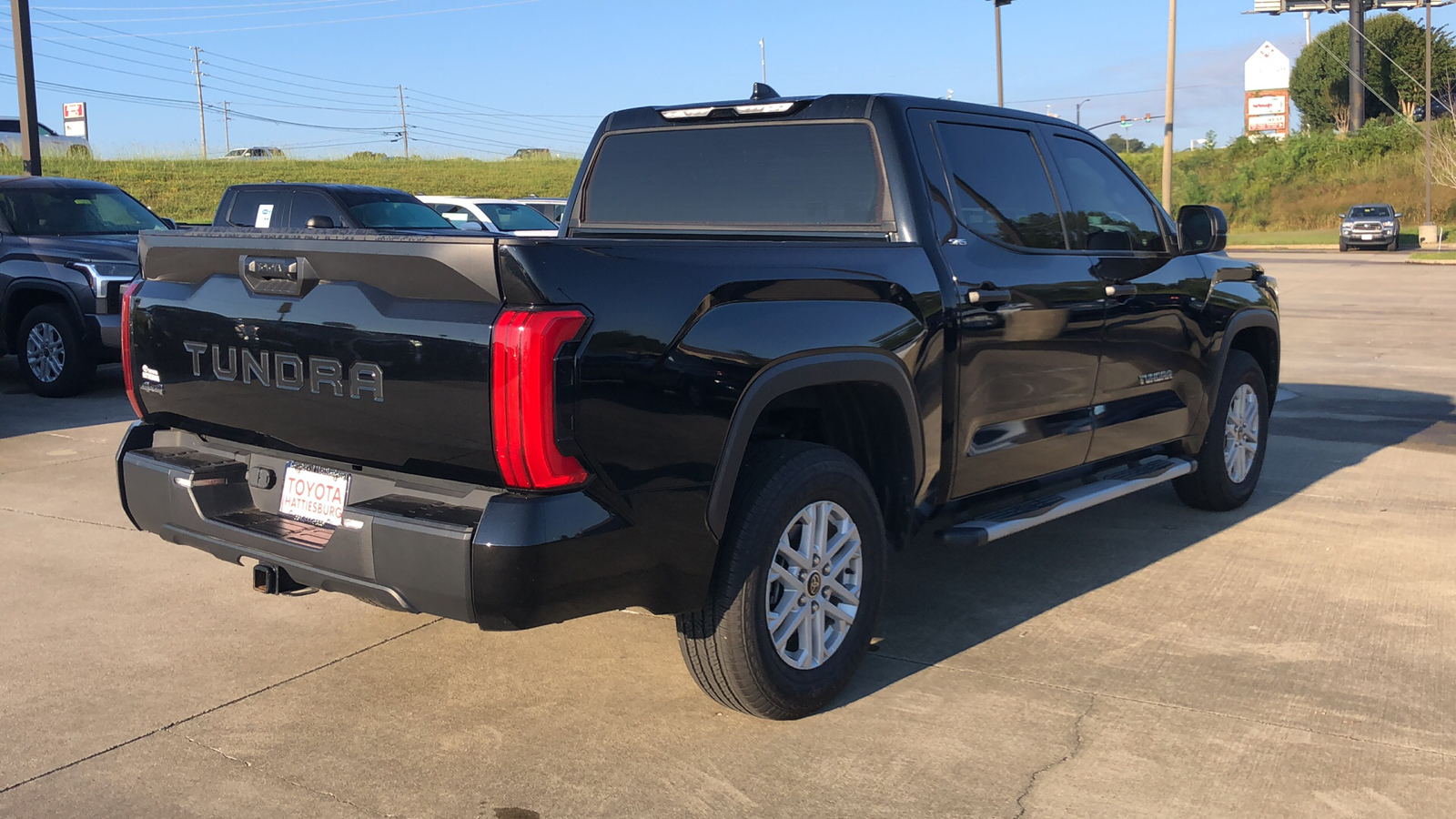 2023 Toyota Tundra 4WD SR5 3