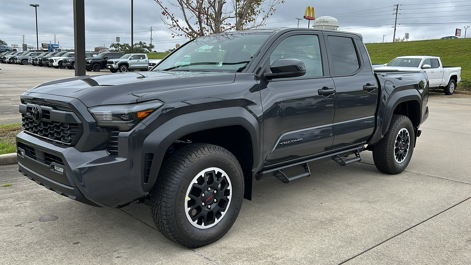 2024 Toyota Tacoma BASE 1