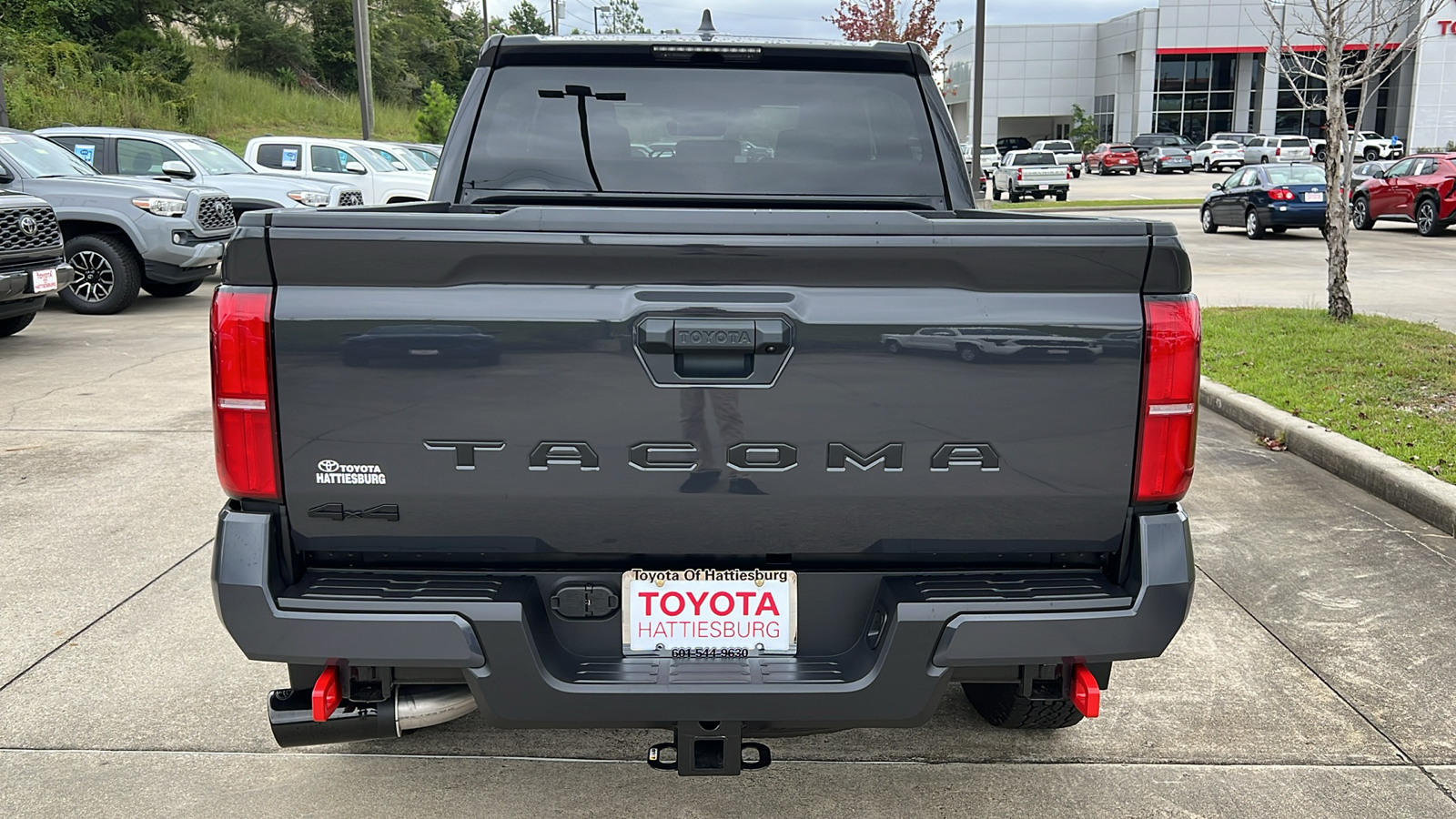 2024 Toyota Tacoma BASE 4