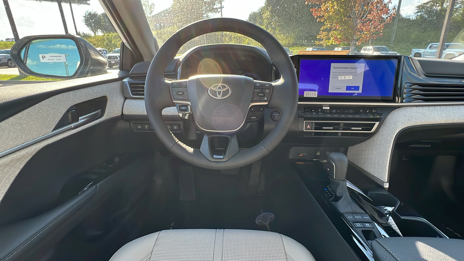 2025 Toyota Camry BASE 17