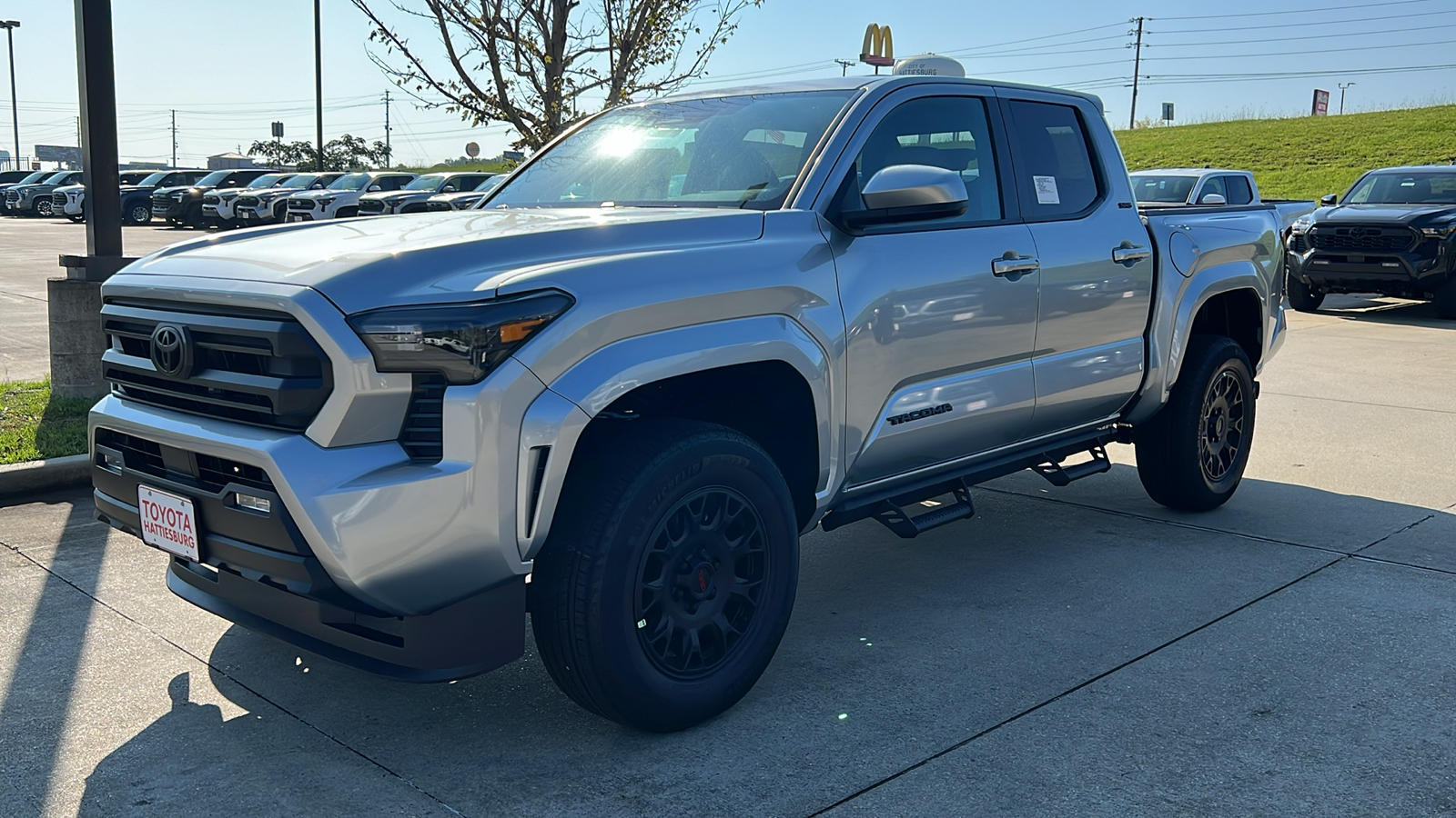 2024 Toyota Tacoma BASE 1