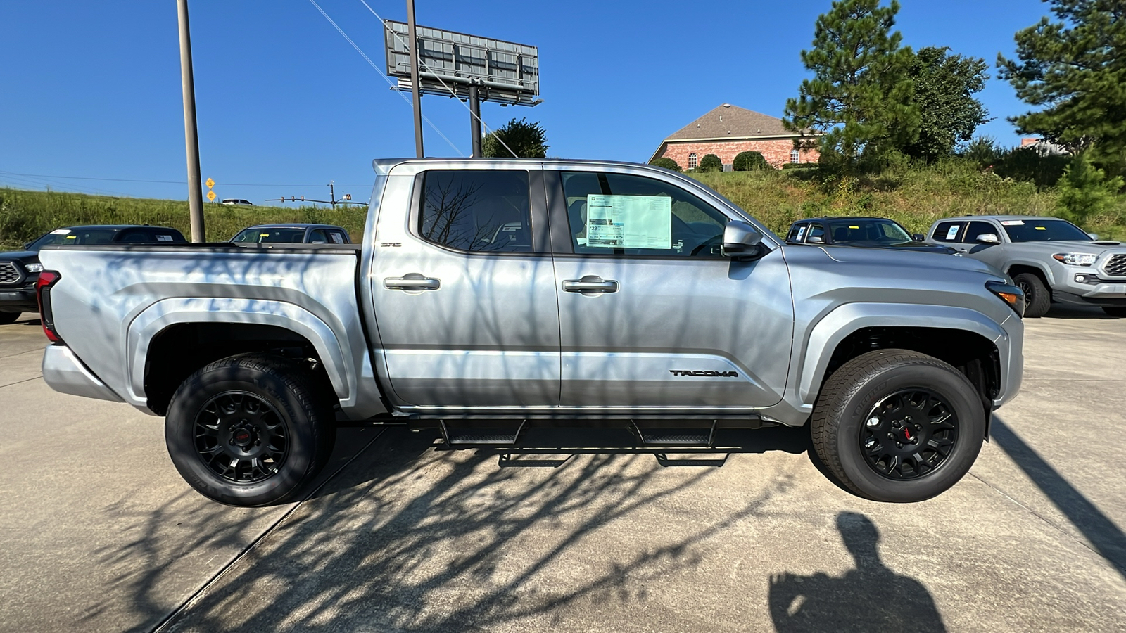 2024 Toyota Tacoma BASE 6