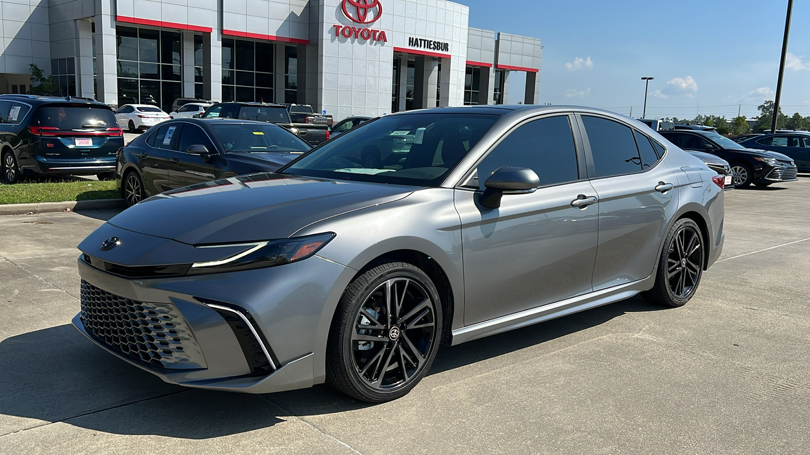 2025 Toyota Camry LE 1