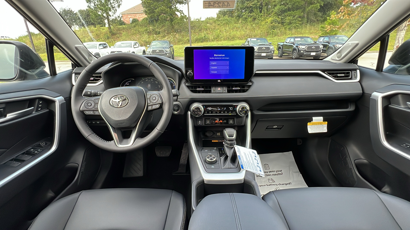 2024 Toyota RAV4 Hybrid XLE Premium 16