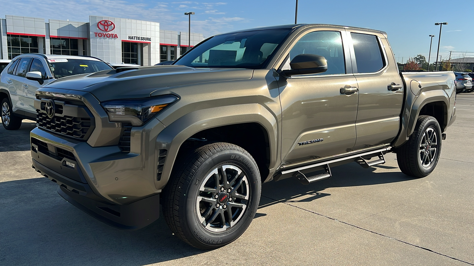 2024 Toyota Tacoma 4WD TRD Sport 1