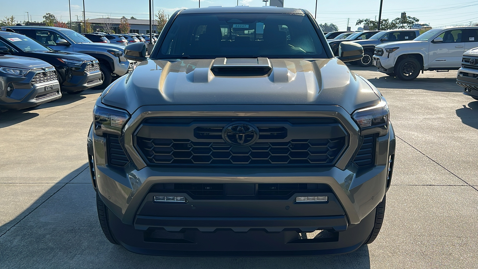 2024 Toyota Tacoma 4WD TRD Sport 8