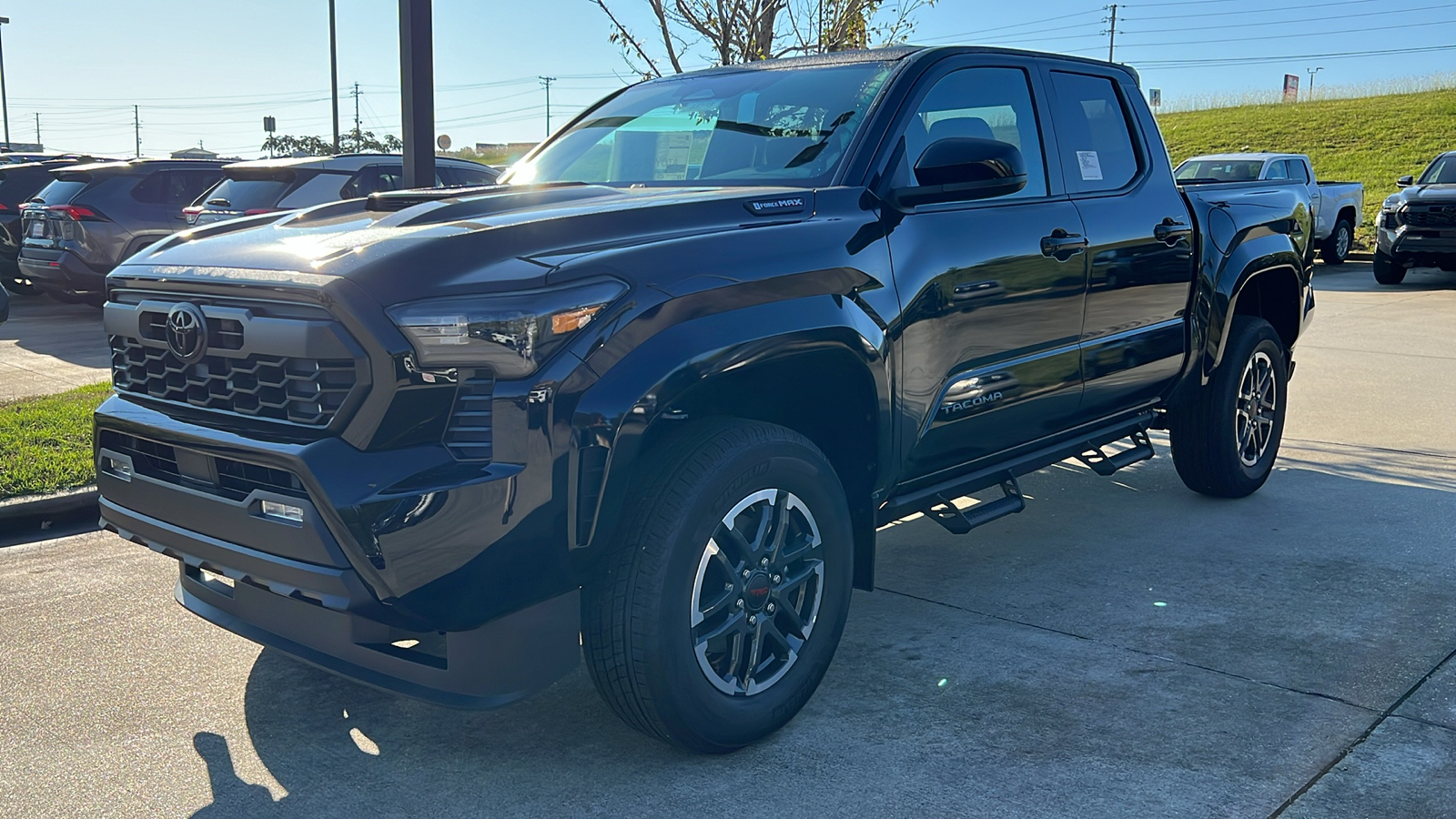 2024 Toyota Tacoma TRD Sport Hybrid 1