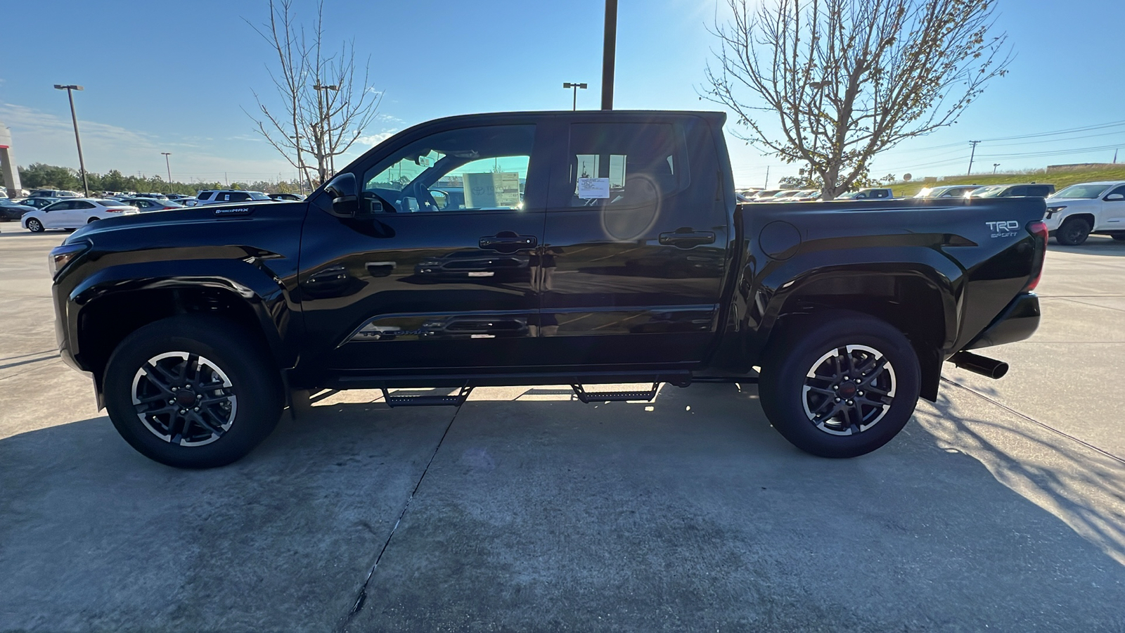 2024 Toyota Tacoma TRD Sport Hybrid 2