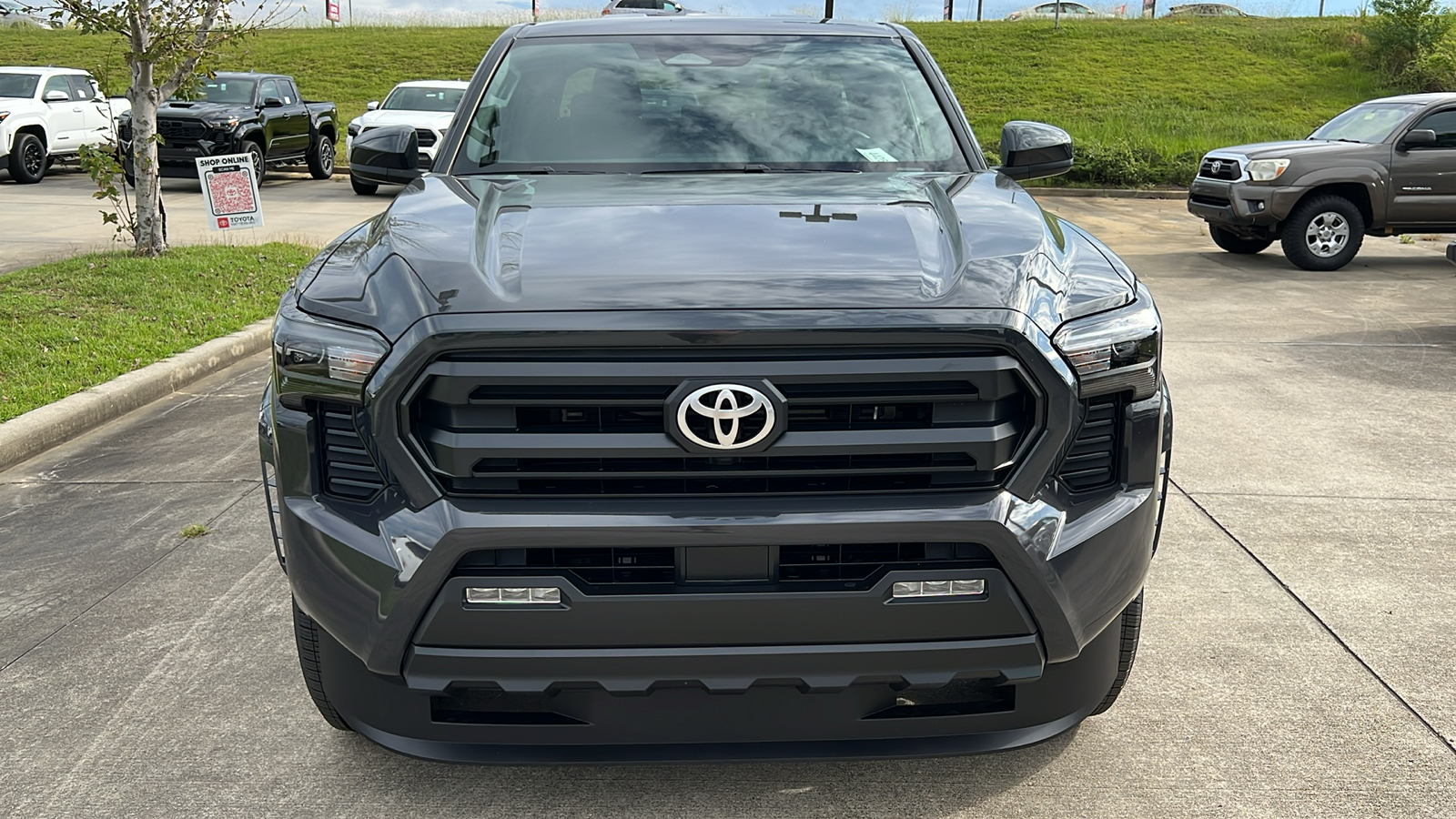 2024 Toyota Tacoma 2WD SR5 8