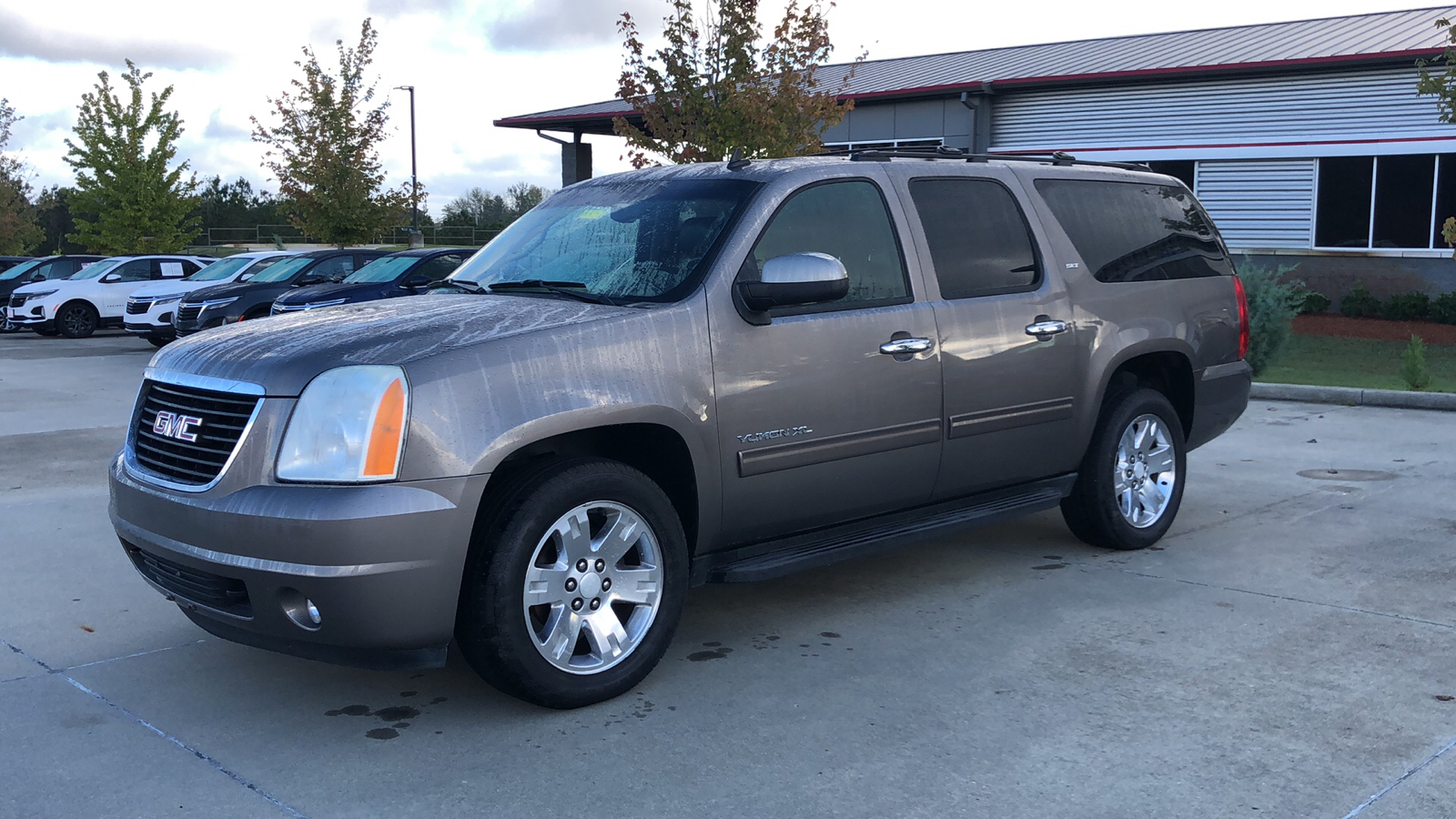 2011 GMC Yukon XL SLT 1