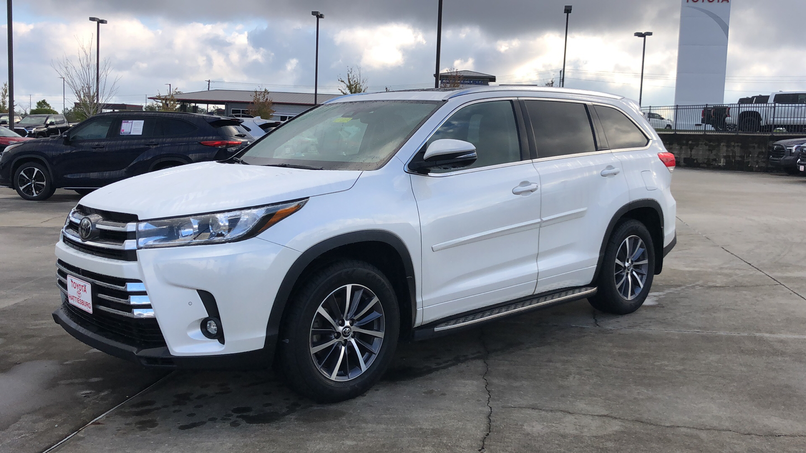 2019 Toyota Highlander Limited Platinum 1